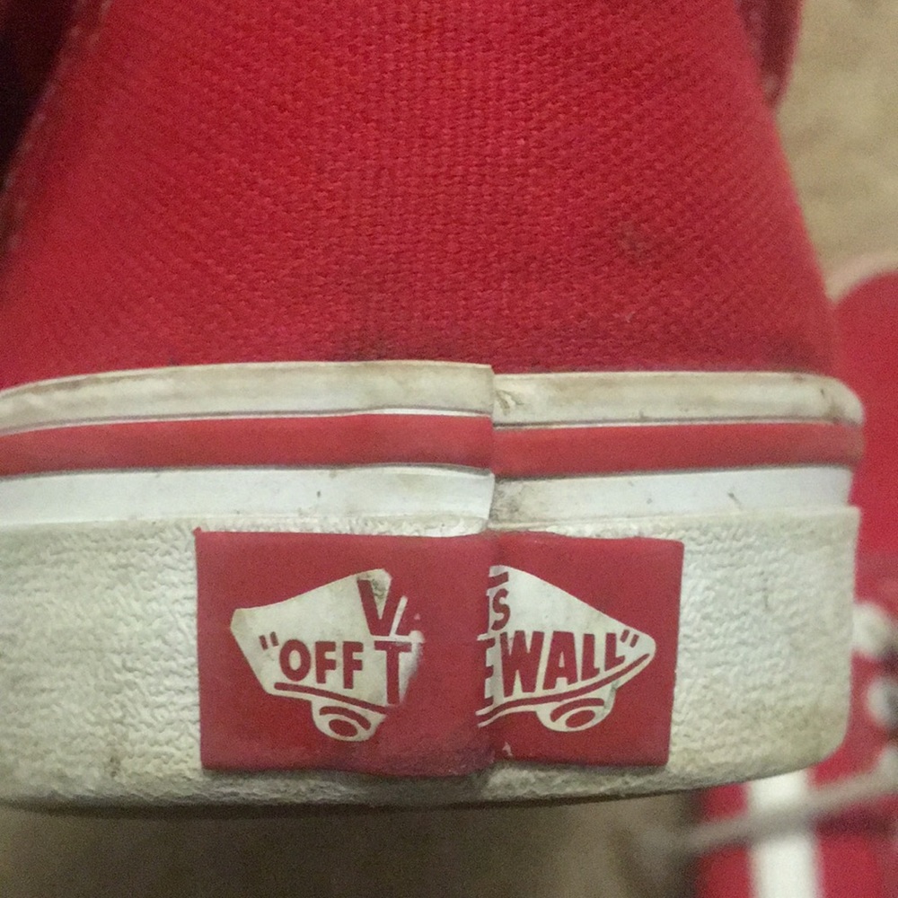 van (red) - Picture 4 of 5